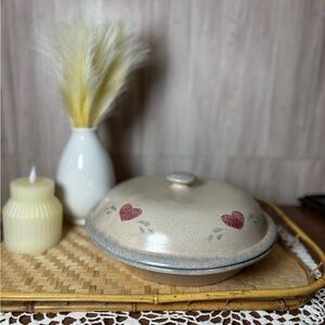 Rustic Farmhouse Heart Patterned Stoneware Pottery Shallow Ceramic Dish with Lid